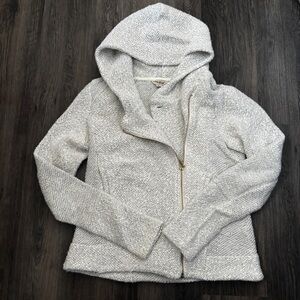 Cozy Gray Hooded Sweater